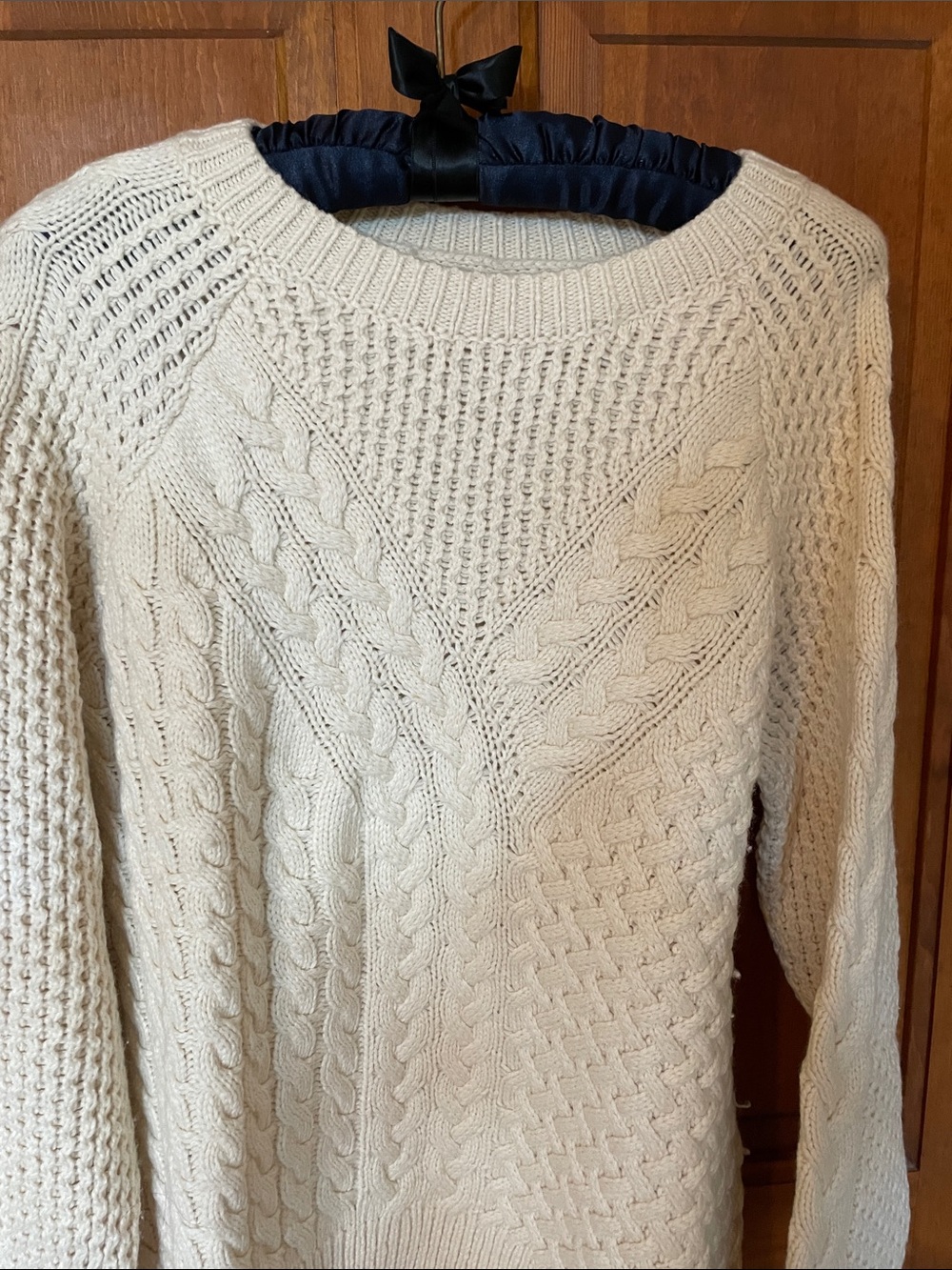 Banana Republic Cozy Cream Cable Knit Women's Sweater